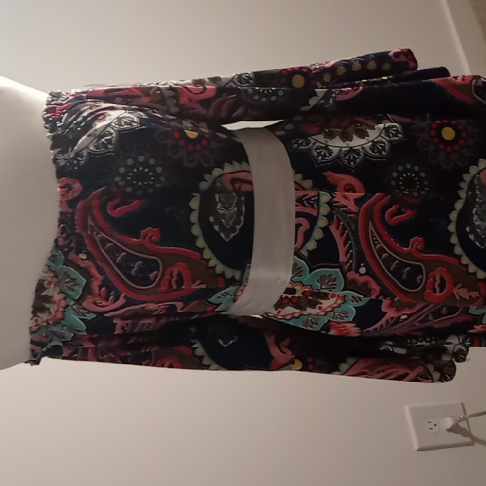 Pretty Dress - image 3